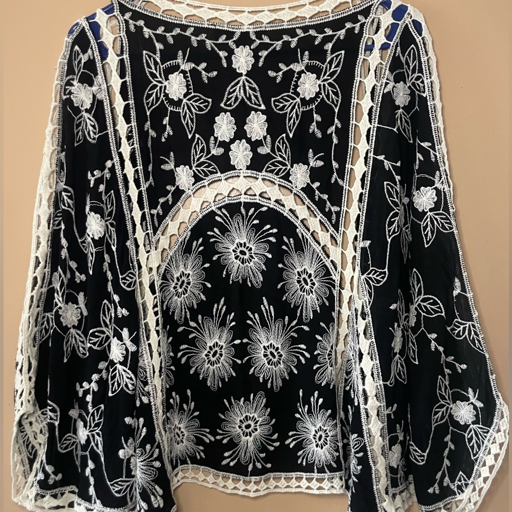 Embroidered Boho Cardigan - Picture 3 of 5